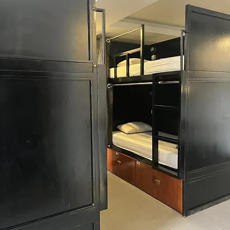 Mad Monkey Hostel Siem Reap-2
